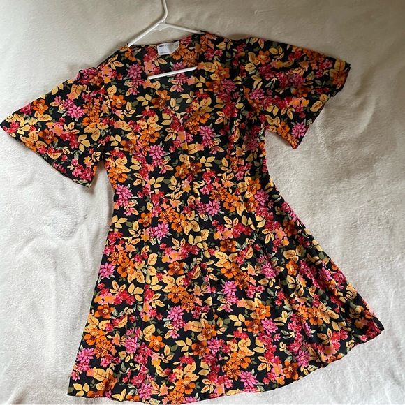 Floral Mini Dress - Picture 3 of 6